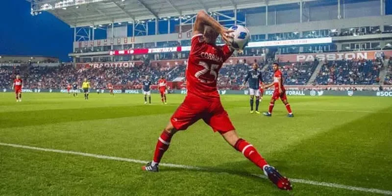 Cách chơi kèo ném biên - Top mẹo dễ thắng